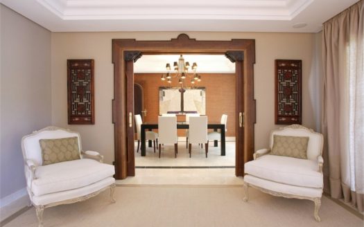 Villa de 5 dormitorios en Benahavis