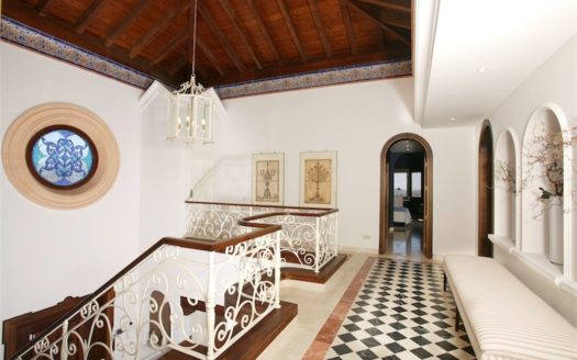 Villa de 5 dormitorios en Benahavis