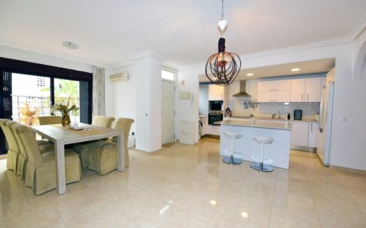 3 bedrooms Apartment in Nueva Andalucia
