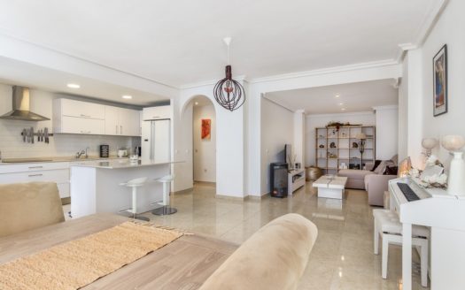 3 bedrooms Apartment in Nueva Andalucia