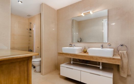 3 bedrooms Apartment in Nueva Andalucia