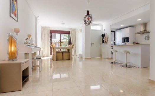 3 bedrooms Apartment in Nueva Andalucia