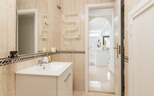 3 bedrooms Apartment in Nueva Andalucia