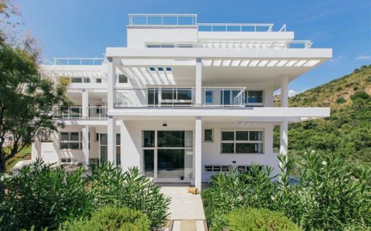 Apartamento de 3 dormitorios en Benahavis