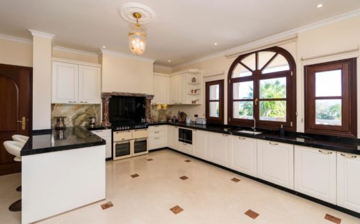 9 bedrooms Villa in El Padron