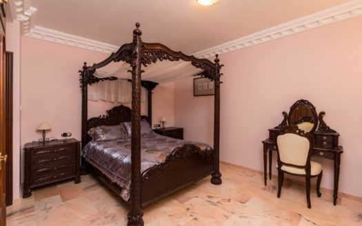 9 bedrooms Villa in El Padron