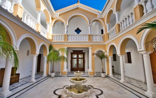 9 bedrooms Villa in El Padron