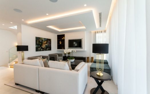 4 bedrooms Villa in Las Lomas de Nueva Andalucía