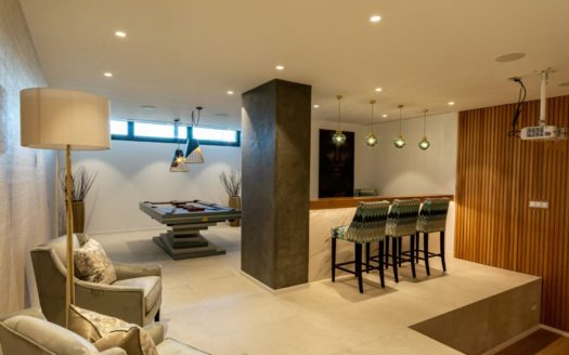 4 bedrooms Villa in Las Lomas de Nueva Andalucía