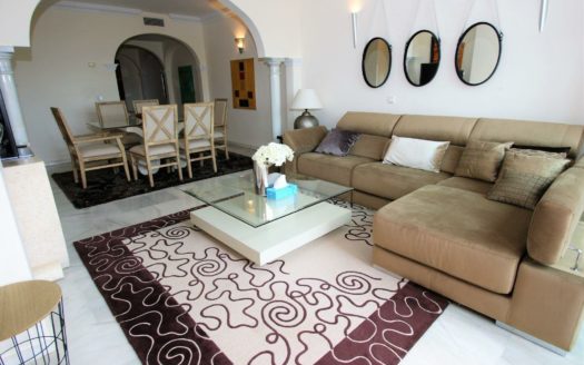 3 bedrooms Apartment in Nueva Andalucia