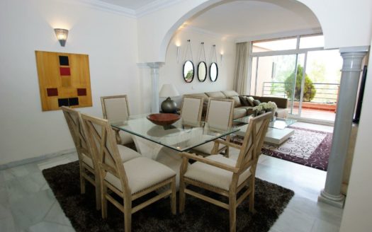 3 bedrooms Apartment in Nueva Andalucia