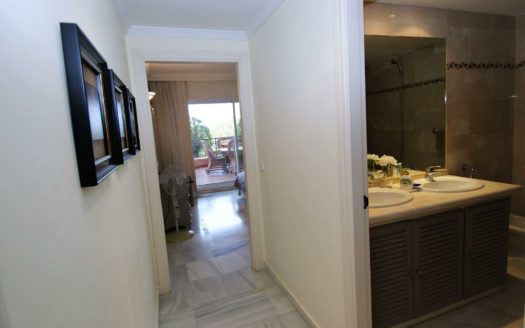 3 bedrooms Apartment in Nueva Andalucia