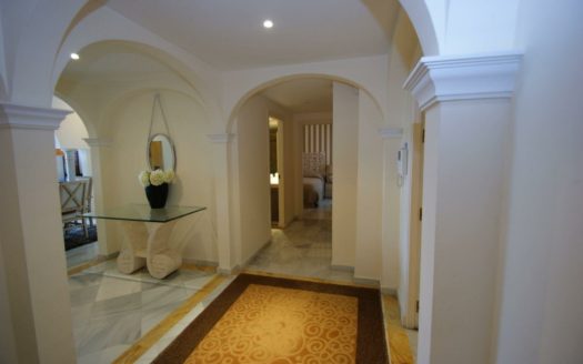 3 bedrooms Apartment in Nueva Andalucia