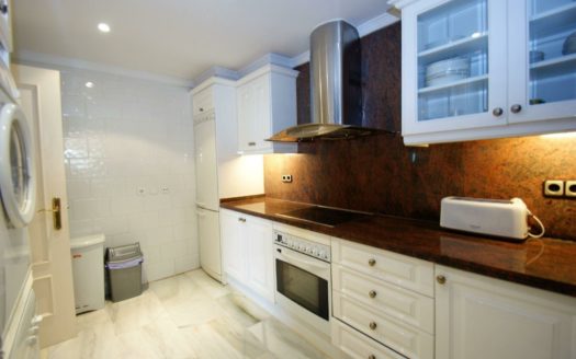 3 bedrooms Apartment in Nueva Andalucia