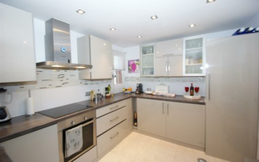 4 bedrooms Apartment in Nueva Andalucia