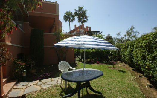 4 bedrooms Apartment in Nueva Andalucia