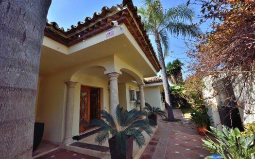 3 bedrooms Villa in Nueva Milla de Oro