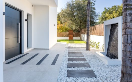 5 bedrooms Villa in Marbesa Playa