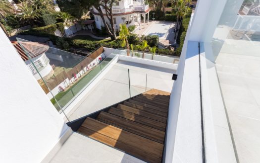 5 bedrooms Villa in Marbesa Playa