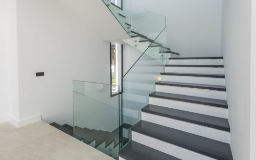 5 bedrooms Villa in Marbesa Playa