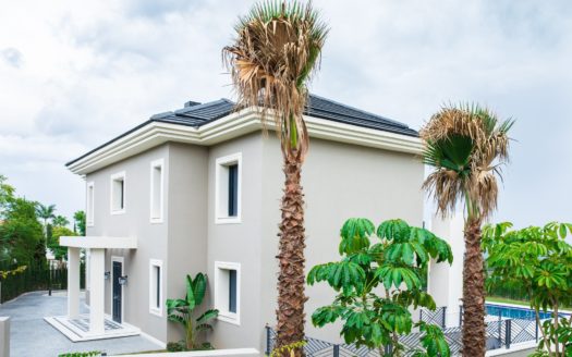 Villa de 5 dormitorios en Los Flamingos Golf