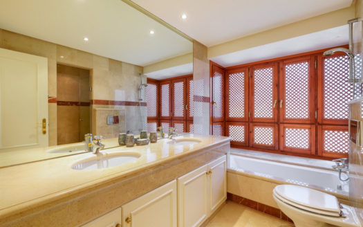 3 bedrooms Apartment in Nueva Milla de Oro