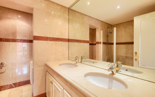 3 bedrooms Apartment in Nueva Milla de Oro