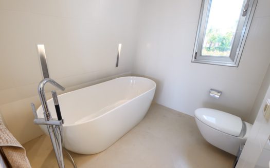 4 bedrooms Villa in Las Lomas de Nueva Andalucia