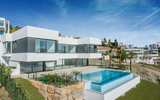 Villa de 4 dormitorios en Las Lomas del Conde Luque