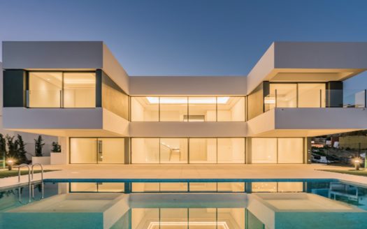 Villa de 4 dormitorios en Las Lomas del Conde Luque