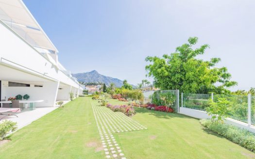 2 bedrooms Apartment in Nueva Andalucia