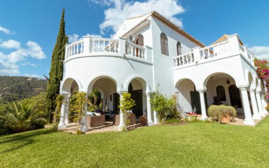 Villa de 5 dormitorios en Benahavis
