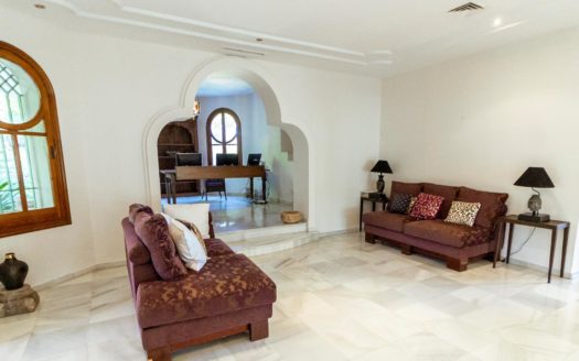 Villa de 5 dormitorios en Benahavis