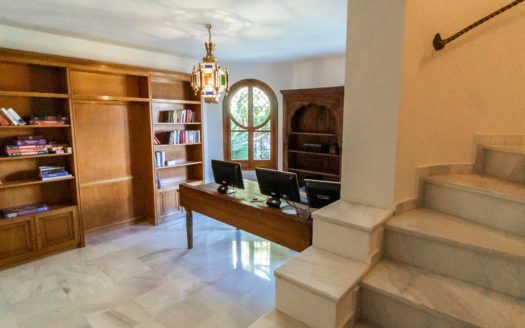 Villa de 5 dormitorios en Benahavis