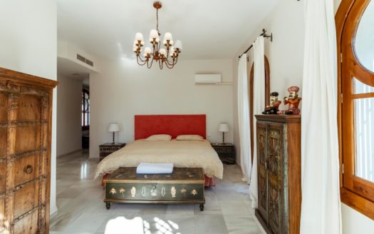 Villa de 5 dormitorios en Benahavis