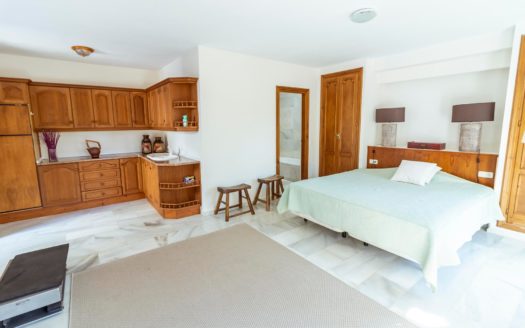 Villa de 5 dormitorios en Benahavis