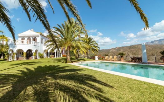 Villa de 5 dormitorios en Benahavis