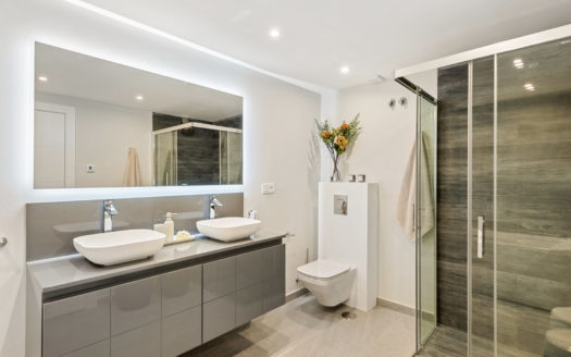 2 bedrooms Apartment in Nueva Andalucia