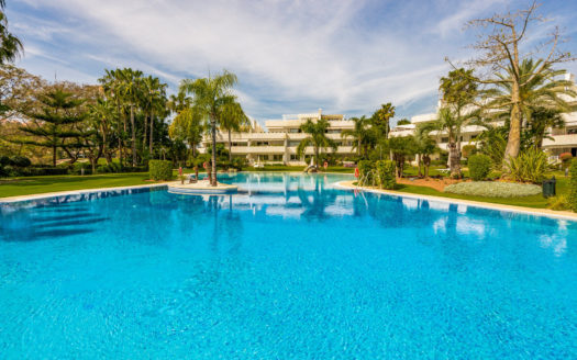 2 bedrooms Apartment in Nueva Andalucia