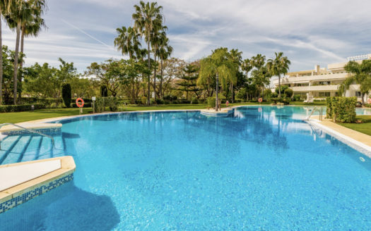 2 bedrooms Apartment in Nueva Andalucia