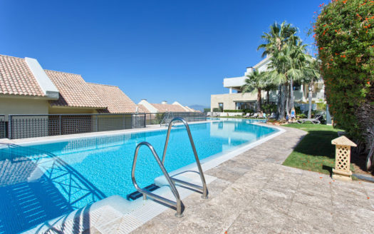 3 bedrooms Penthouse in Los Monteros Hill Club