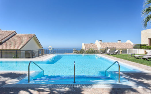 3 bedrooms Penthouse in Los Monteros Hill Club