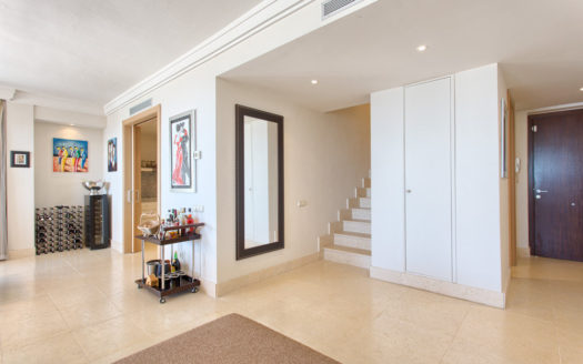 3 bedrooms Penthouse in Los Monteros Hill Club