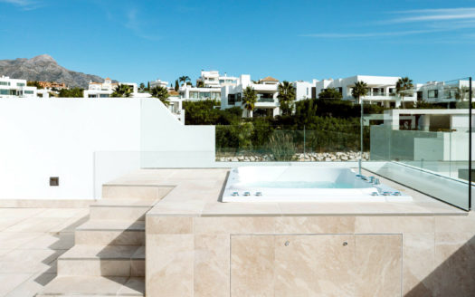 3 bedrooms Townhouse in Nueva Andalucia