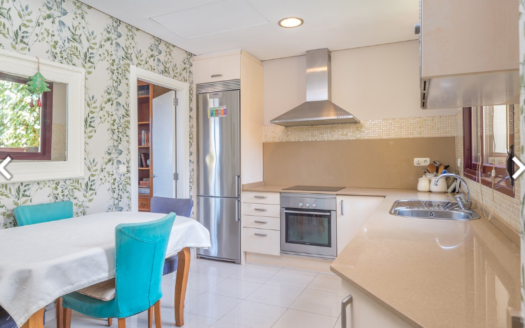 3 bedrooms Townhouse in La Mairena