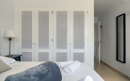 2 bedrooms Penthouse in Aloha Gardens