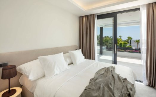 5 bedrooms Villa in Nueva Andalucia