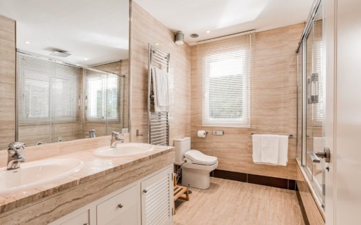 3 bedrooms Apartment in Nueva Andalucia