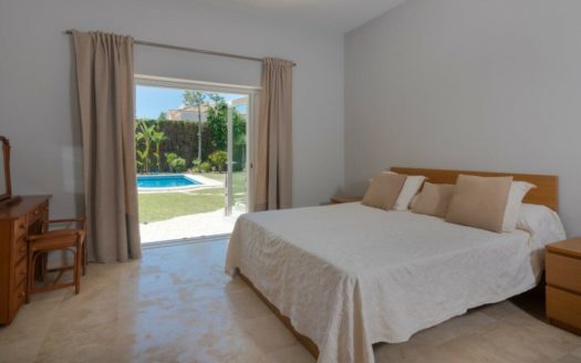 4 bedrooms Villa in Nueva Milla de Oro