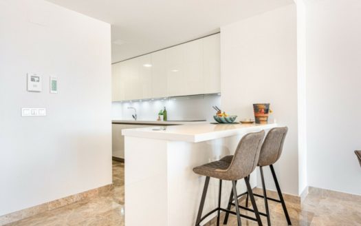 3 bedrooms Penthouse in Nueva Andalucia